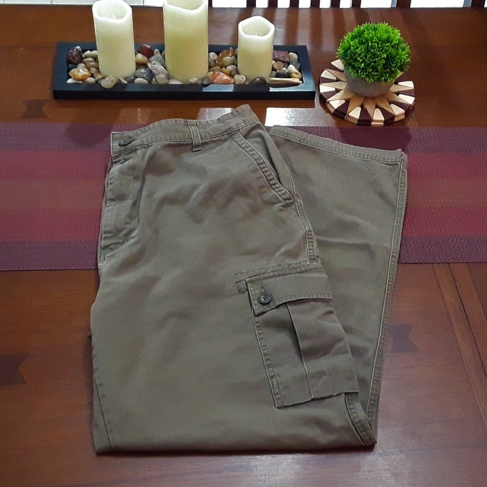 Arizona Walnut Khaki Cargo Pants - Size: 38 x 34